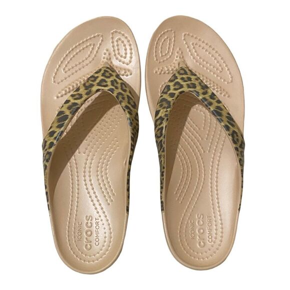 NWOT CROCS Iconic Comfort Leopard Flip Flops - Picture 6 of 8